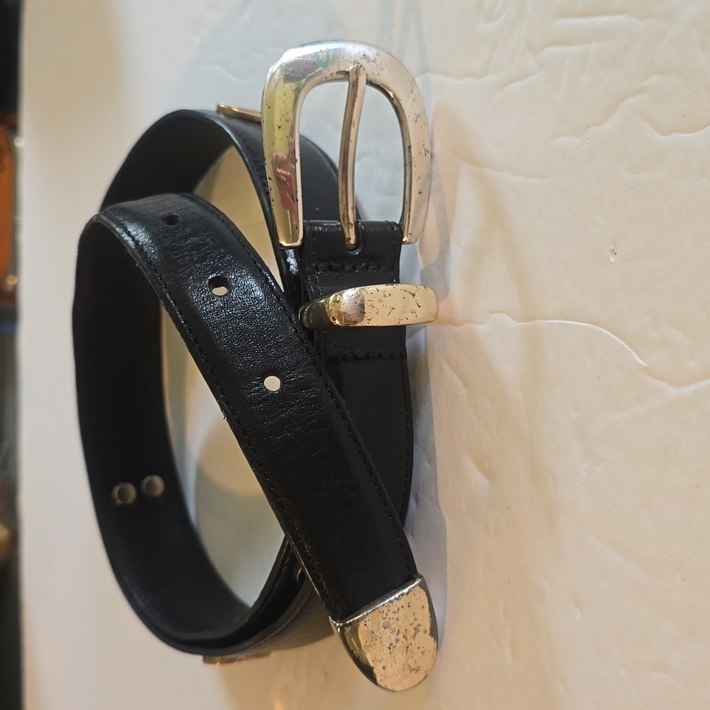 Mens Premium Black leather Silver emblem & buckle Golf Belt Vintage Sz.34 - Picture 9 of 9